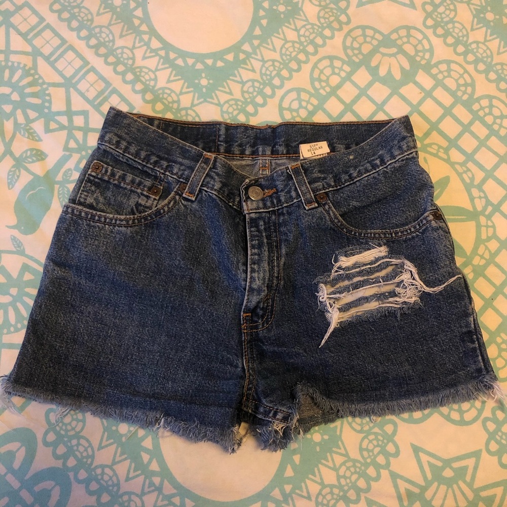 Levi’s Cutoff Shorts